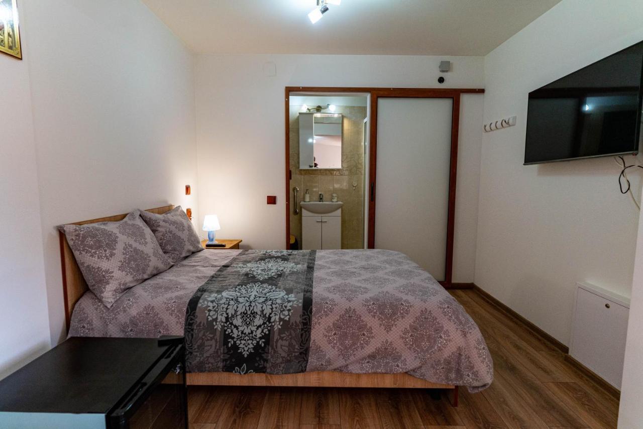 Ferienwohnung La Bebe 2 Beds Hunedoara Exterior foto